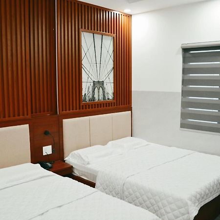 Tulip Hotel Ho Chi Minh City Bagian luar foto